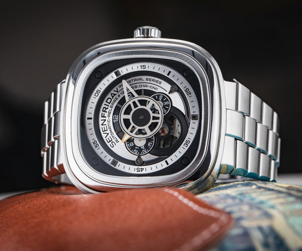 SEVENFRIDAY P1B/01-M ESSENCE UPGRADED - The Independent Collective